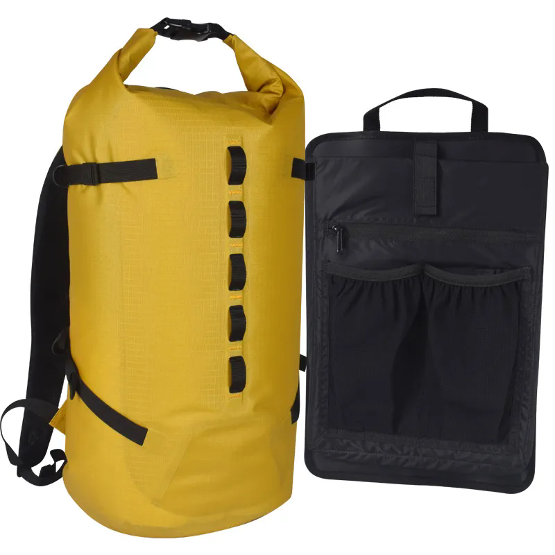 Quid est fortuita waterproof folding MANTICA?