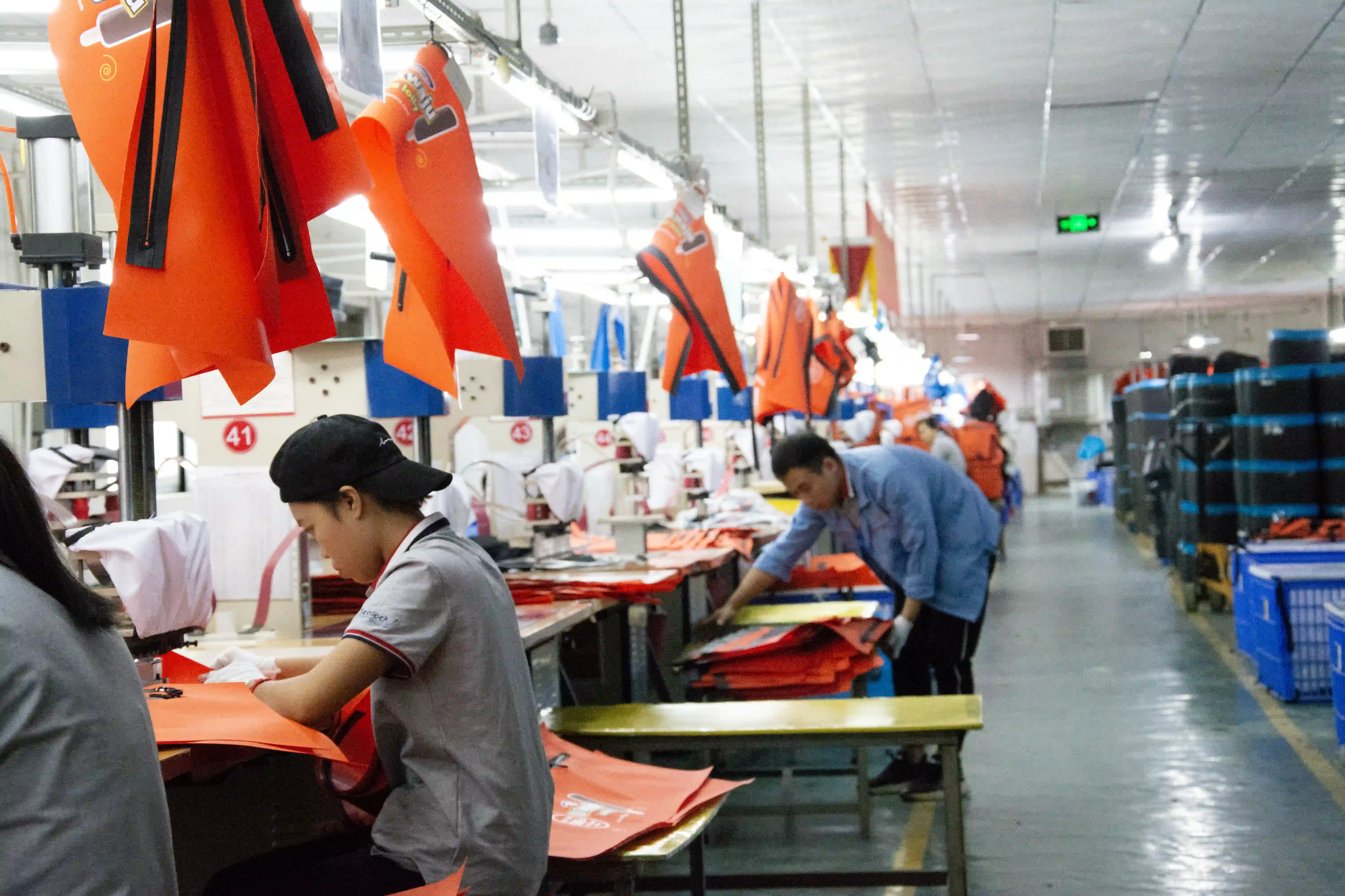 Provectus QA Testing Protocols in Waterproof Gear Manufacturing: An OEM Sourcing Guide